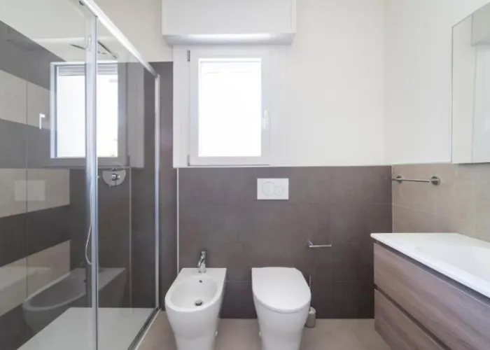 Newly Renovated Modern Two * Bibione